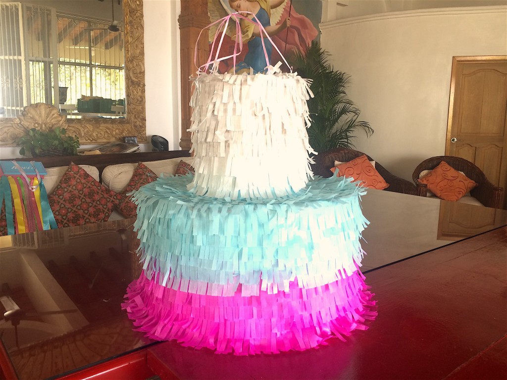 Cake Piñata