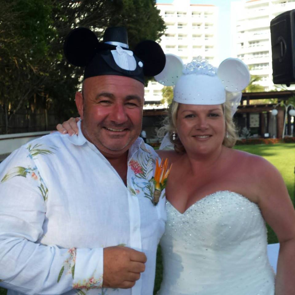 Michelle & Leigh Hawkins